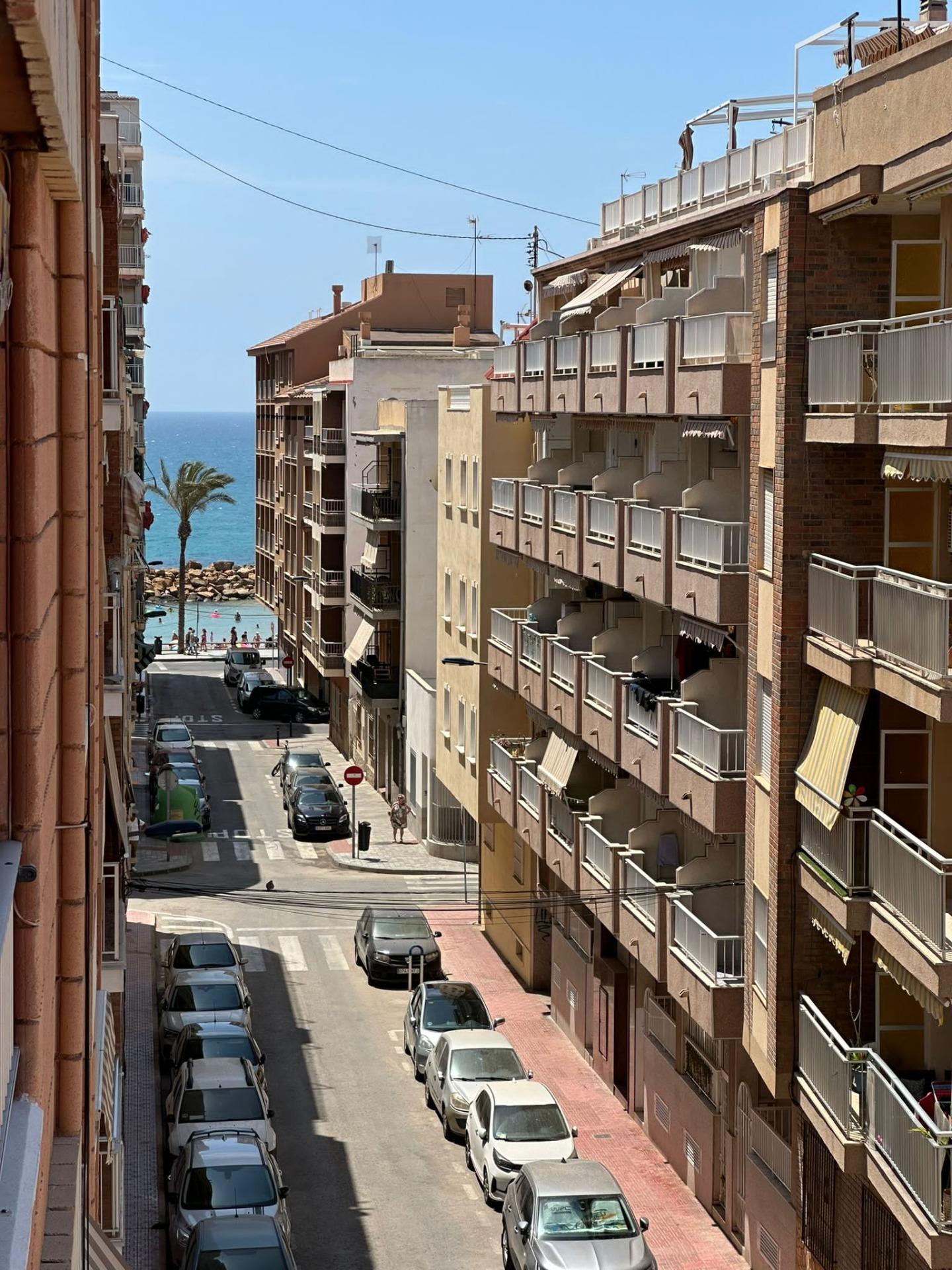 For sale - 2 Bedroom 2 Bathroom Apartment in Torrevieja - Paseo maritimo  - Alicante