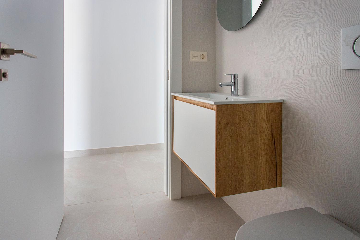 For sale - 2 Bedroom 2 Bathroom Apartment in Torrevieja - Paseo maritimo  - Alicante