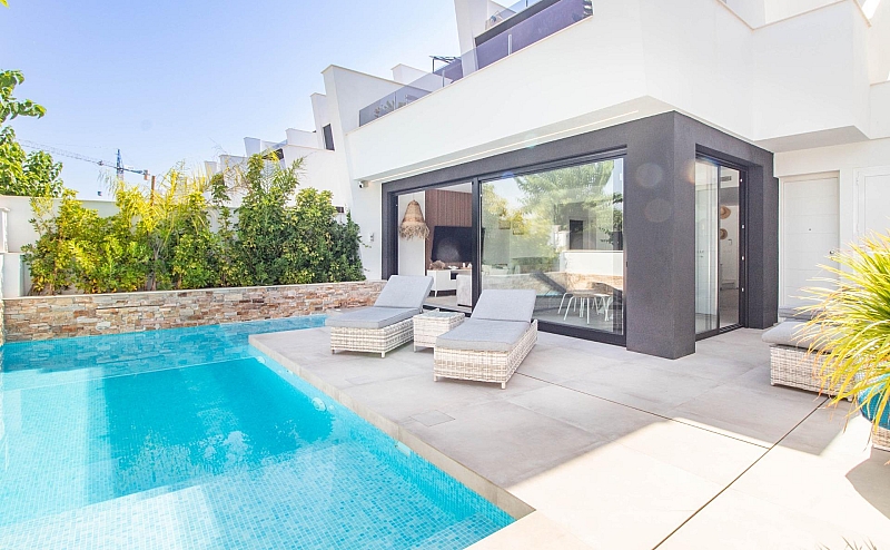 3 Bedroom 3 Bathroom Terraced house in Santiago de la ribera