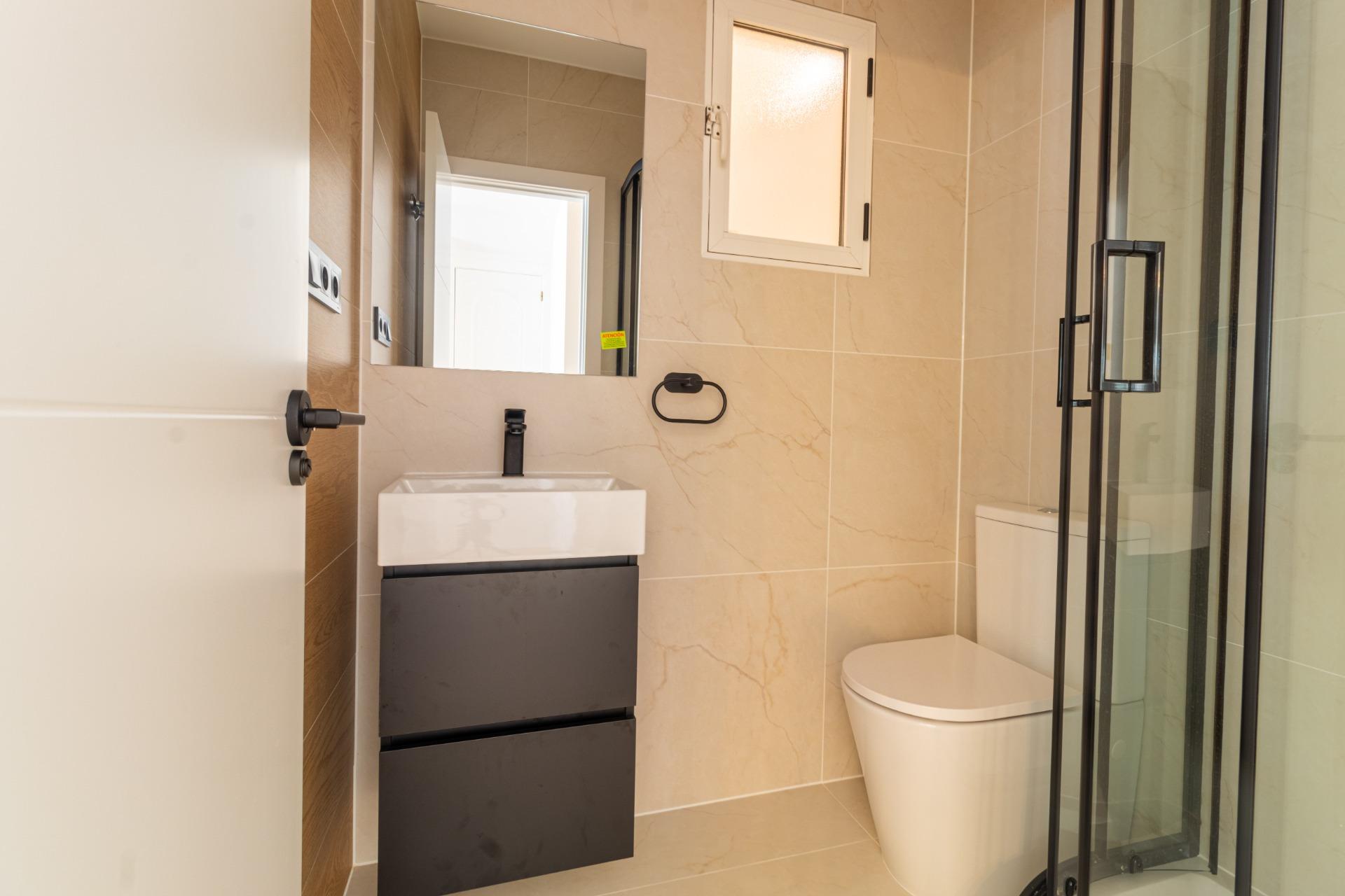 For sale - 3 Bedroom 2 Bathroom Terraced house in Torrevieja - Los altos  - Alicante