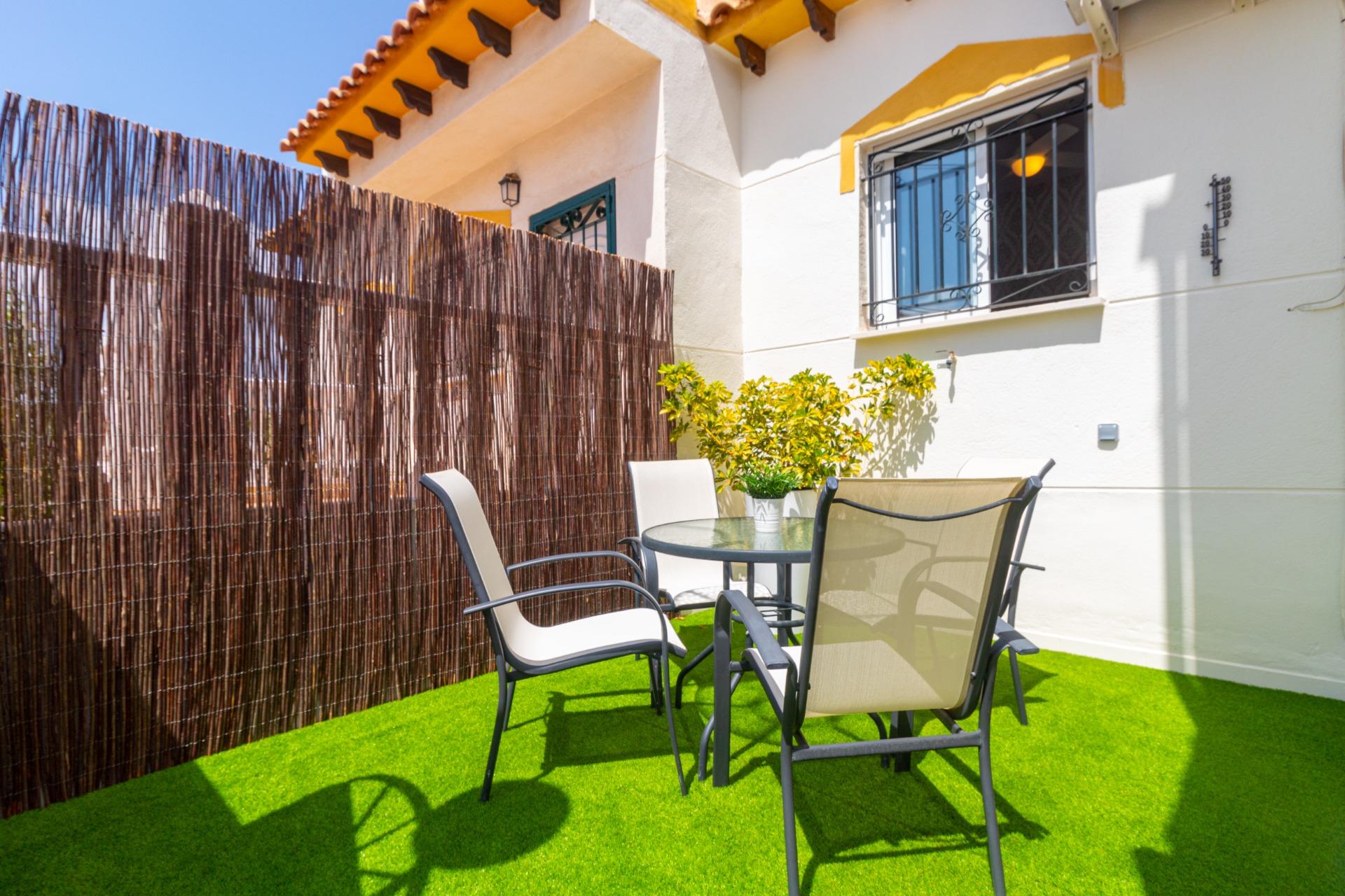 For sale - 3 Bedroom 2 Bathroom Terraced house in Torrevieja - Los altos  - Alicante