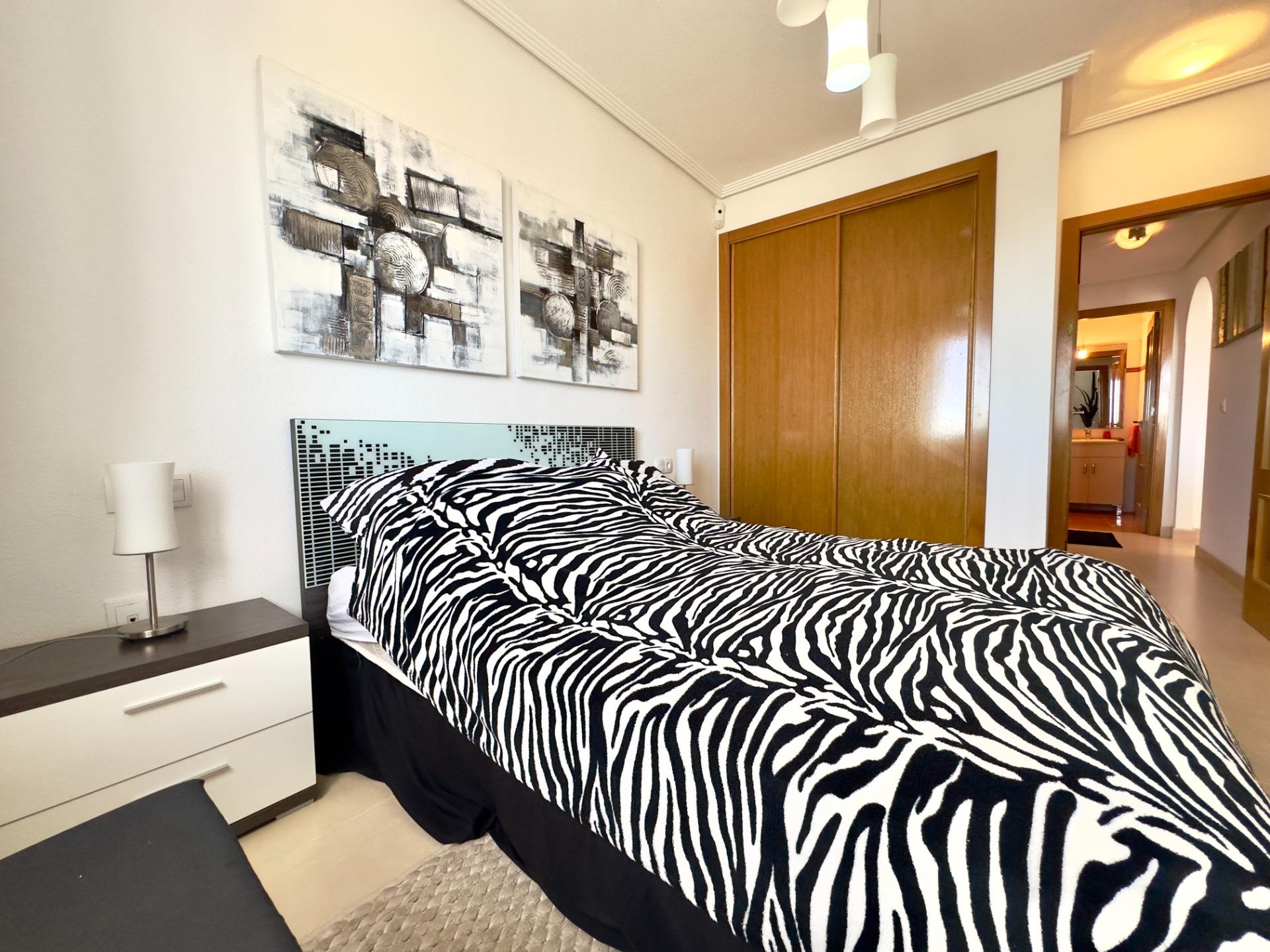 For sale - 2 Bedroom 1 Bathroom Penthouse in Orihuela Costa - Playa Flamenca  - Alicante