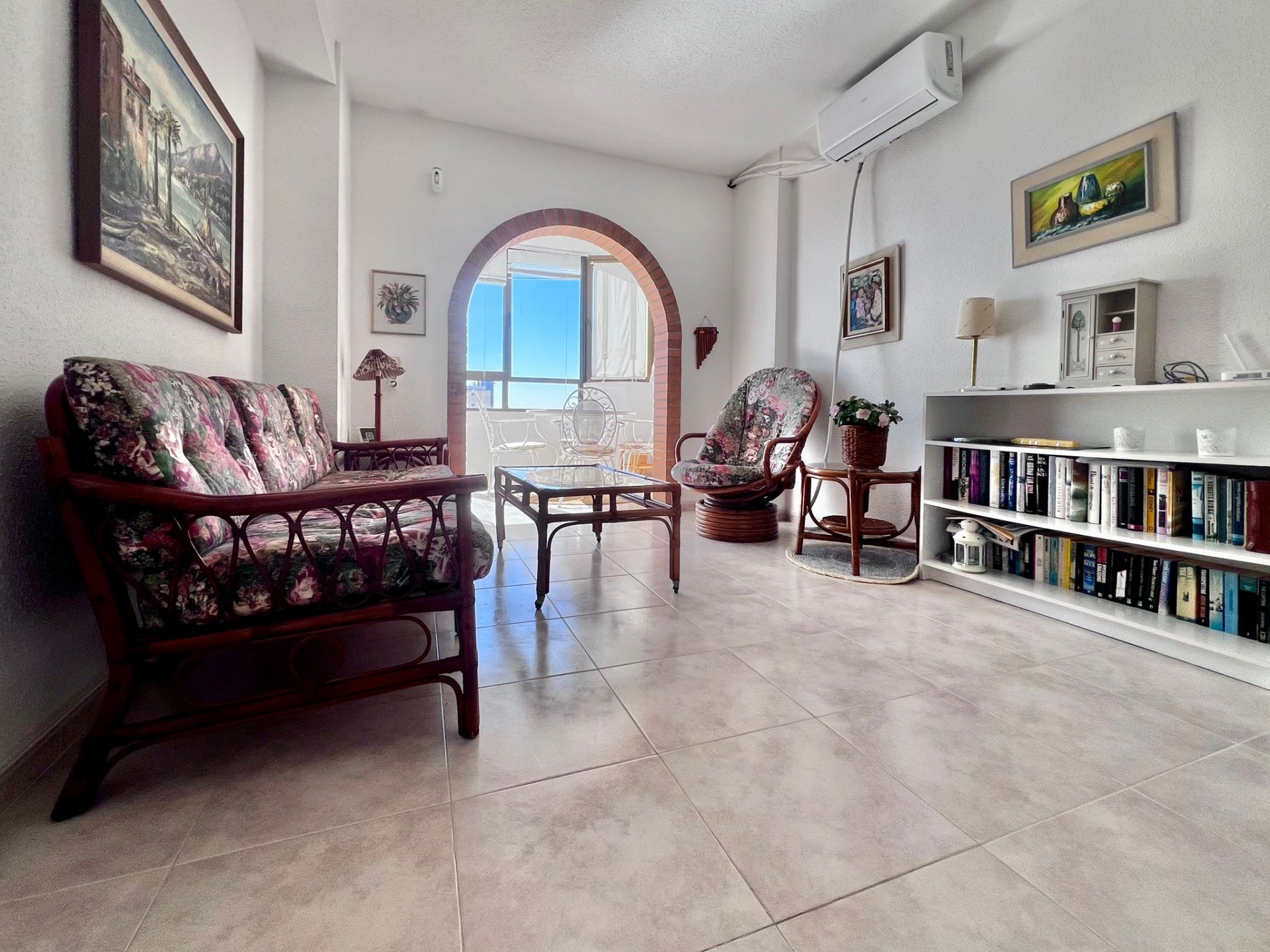 For sale - 2 Bedroom 1 Bathroom Apartment in Torrevieja - Cabo cervera  - Alicante
