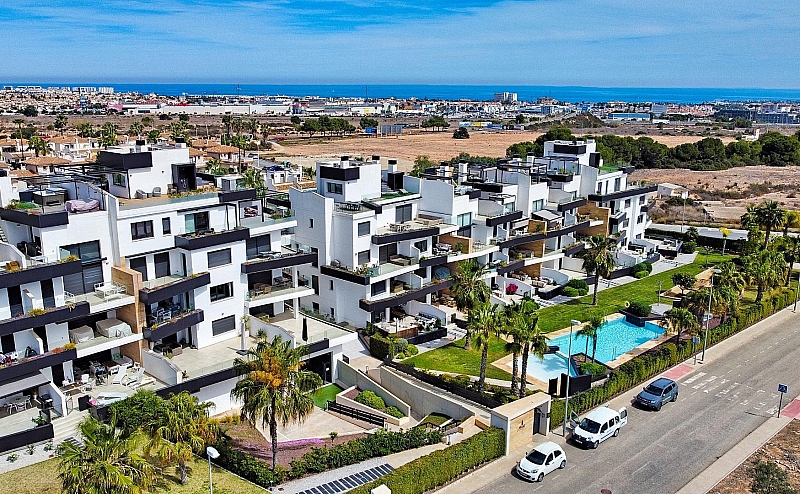 3 Bedroom 2 Bathroom Penthouse in Orihuela Costa