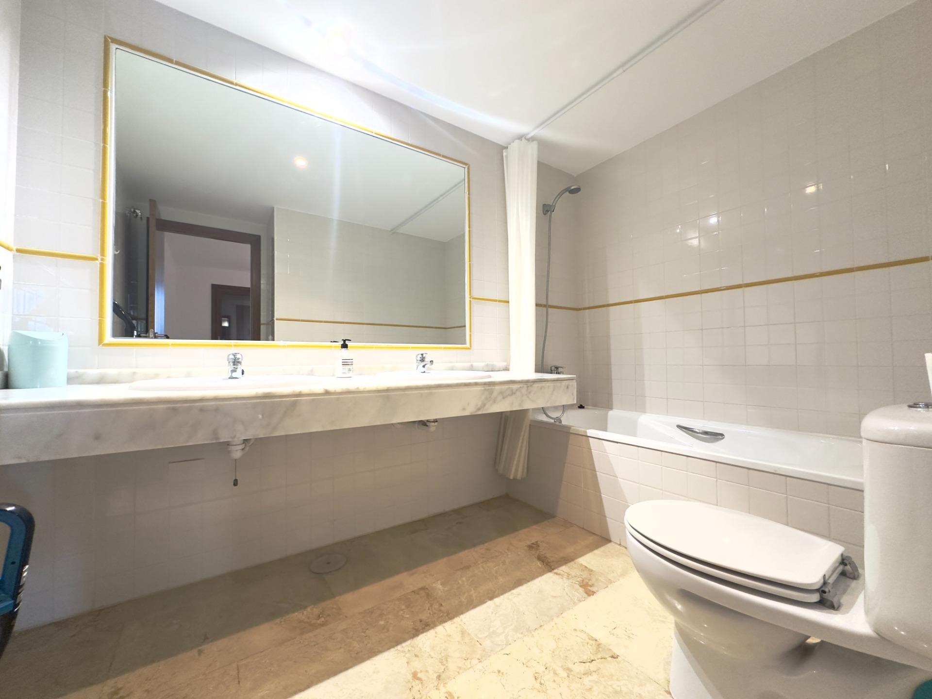 For sale - 2 Bedroom 2 Bathroom Apartment in Torrevieja - Punta Prima  - Alicante