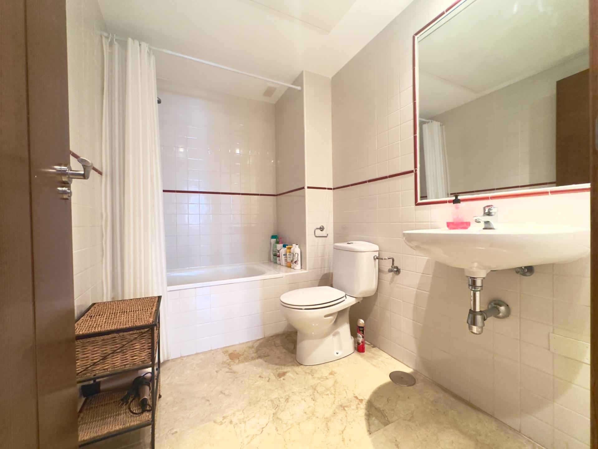 For sale - 2 Bedroom 2 Bathroom Apartment in Torrevieja - Punta Prima  - Alicante