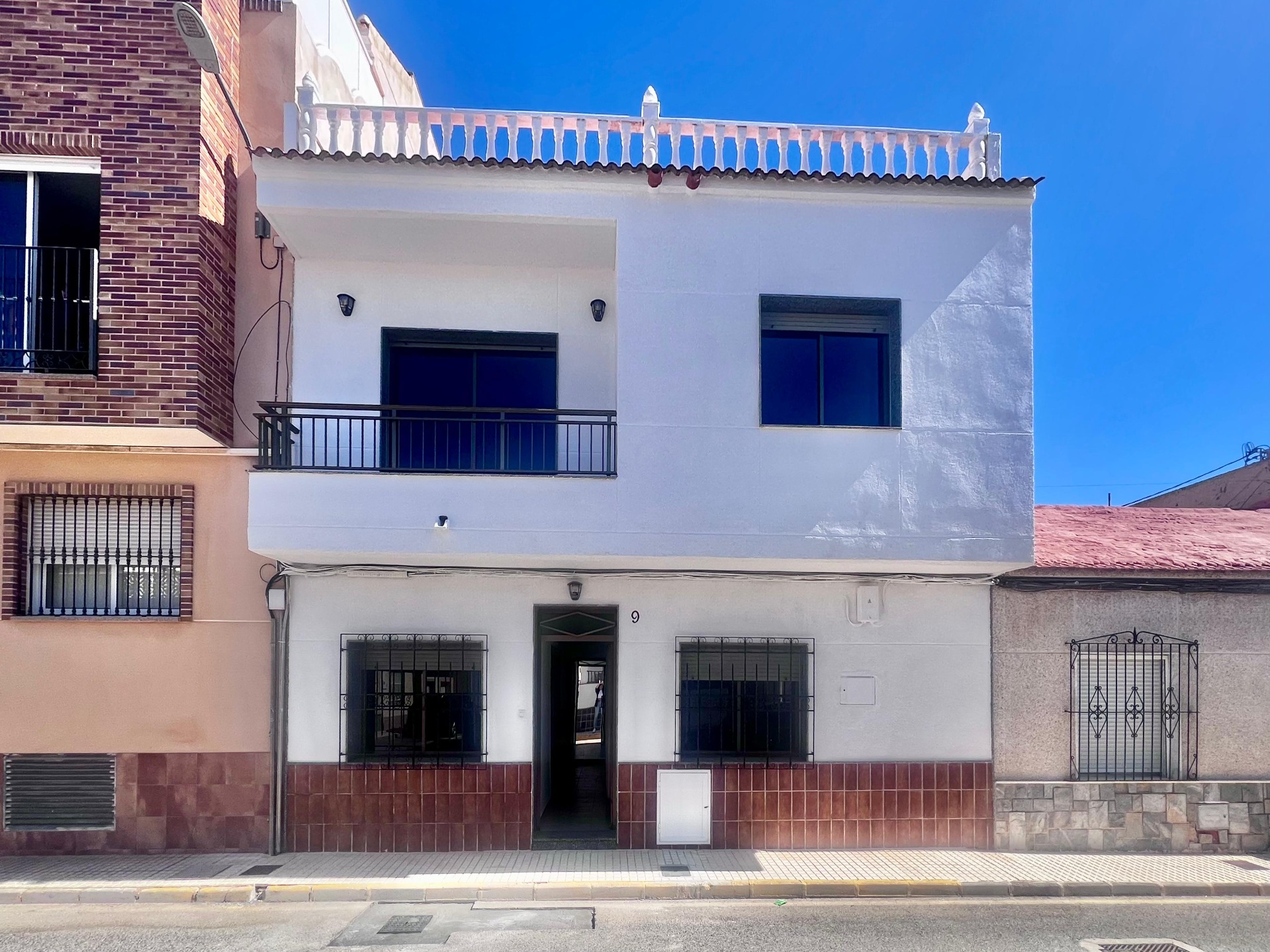 For sale - 4 Bedroom 2 Bathroom duplex in Pilar de la Horadada - Zona Pueblo  - Alicante