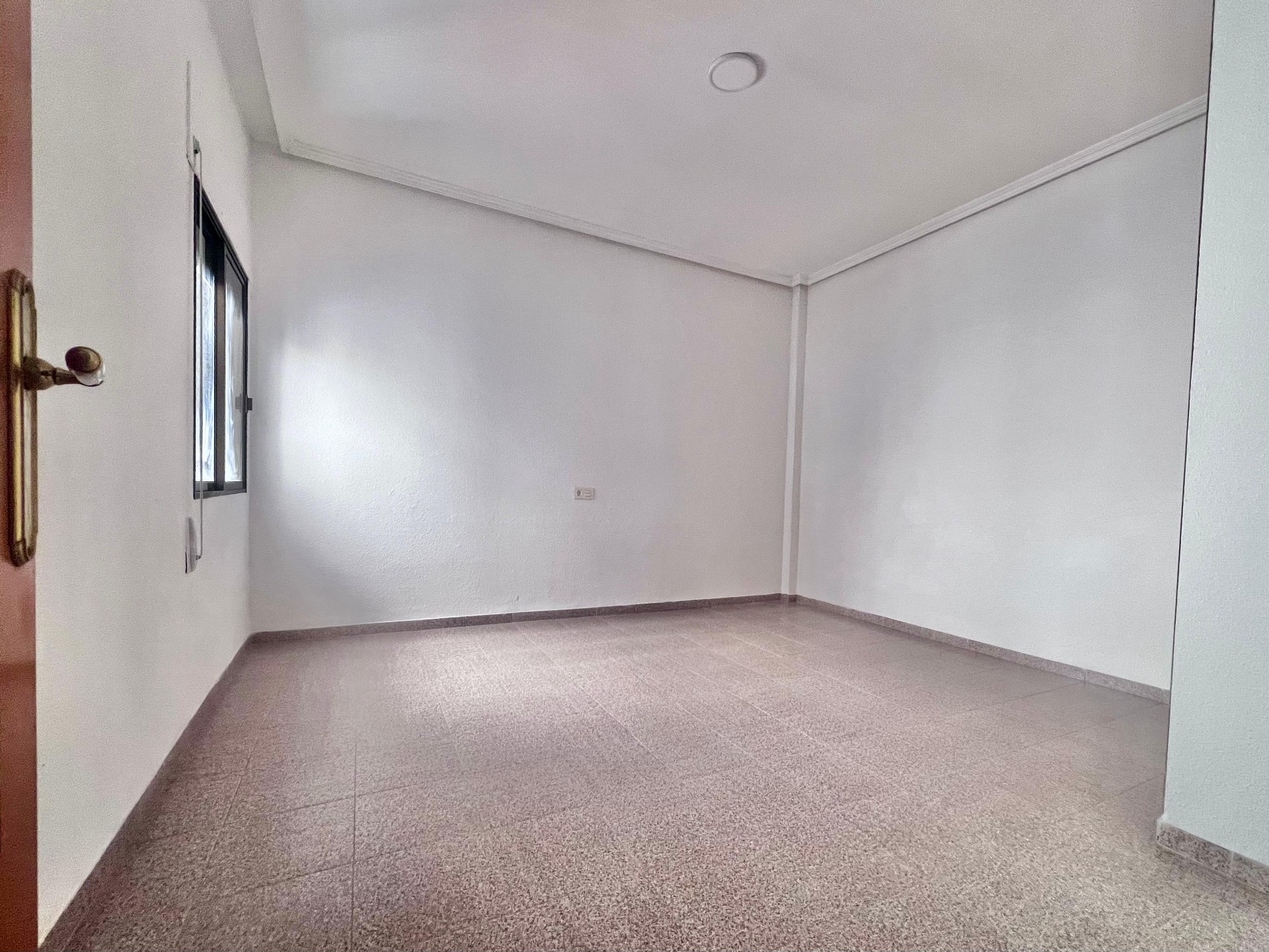 For sale - 4 Bedroom 2 Bathroom duplex in Pilar de la Horadada - Zona Pueblo  - Alicante