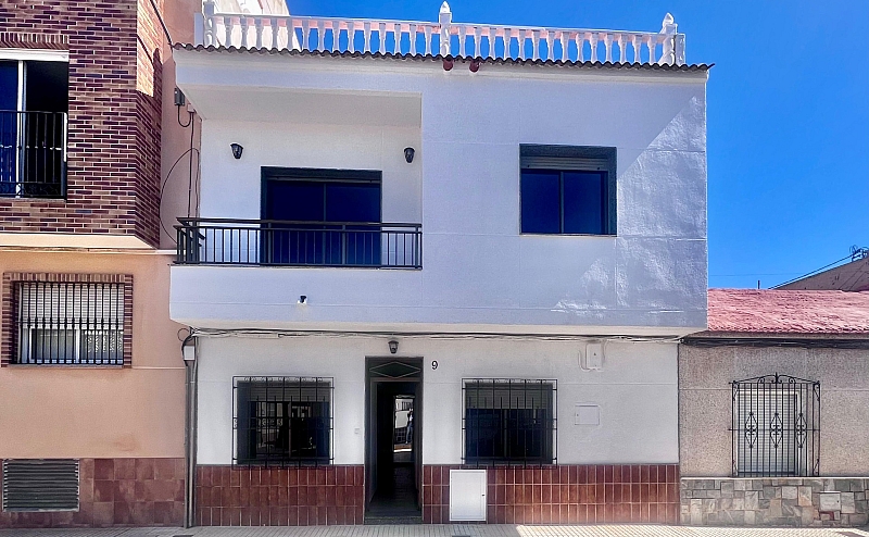 4 Bedroom 2 Bathroom duplex in Pilar de la Horadada