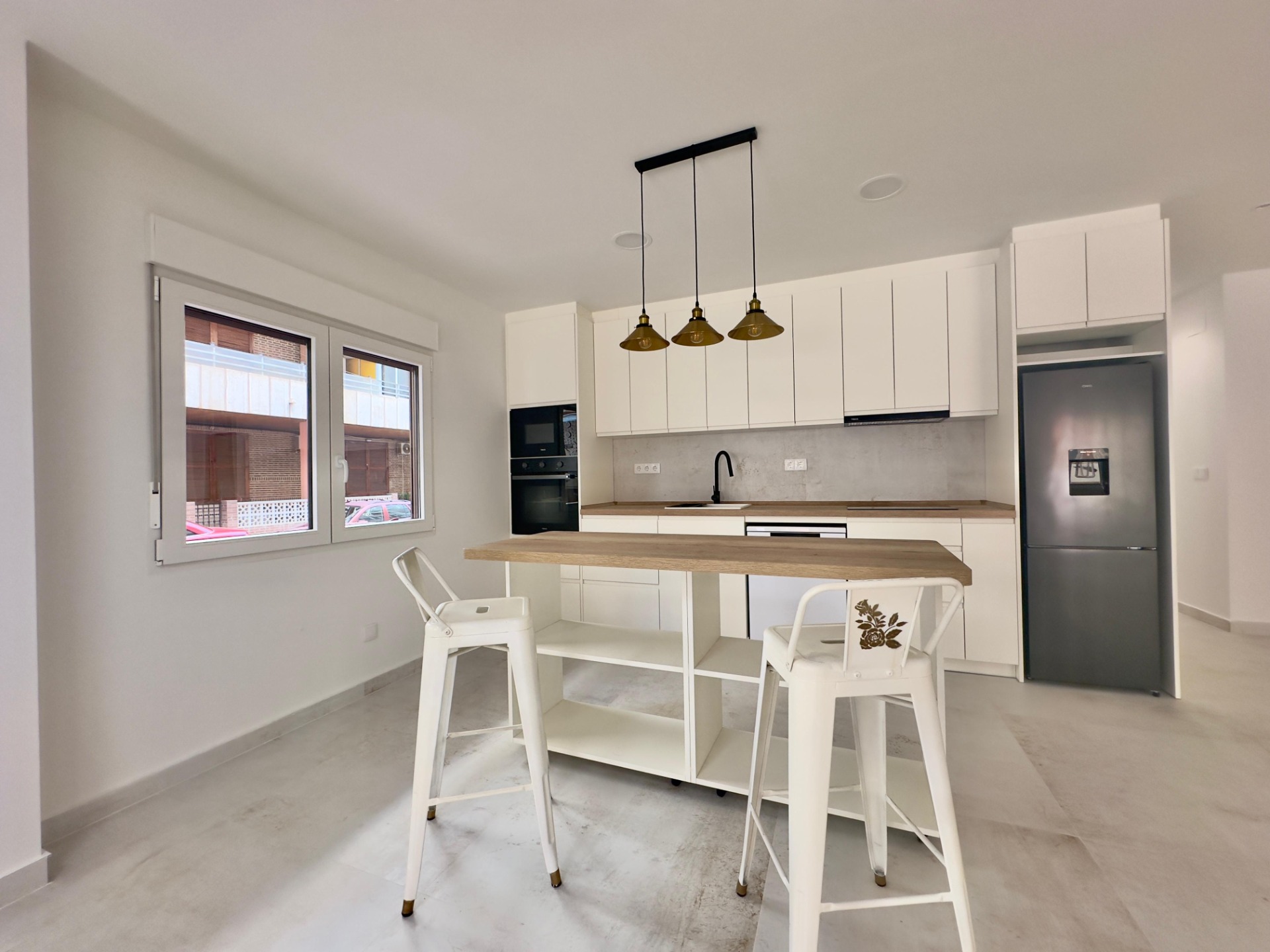 For sale - 3 Bedroom 2 Bathroom Apartment in Torrevieja - Acequion  - Alicante