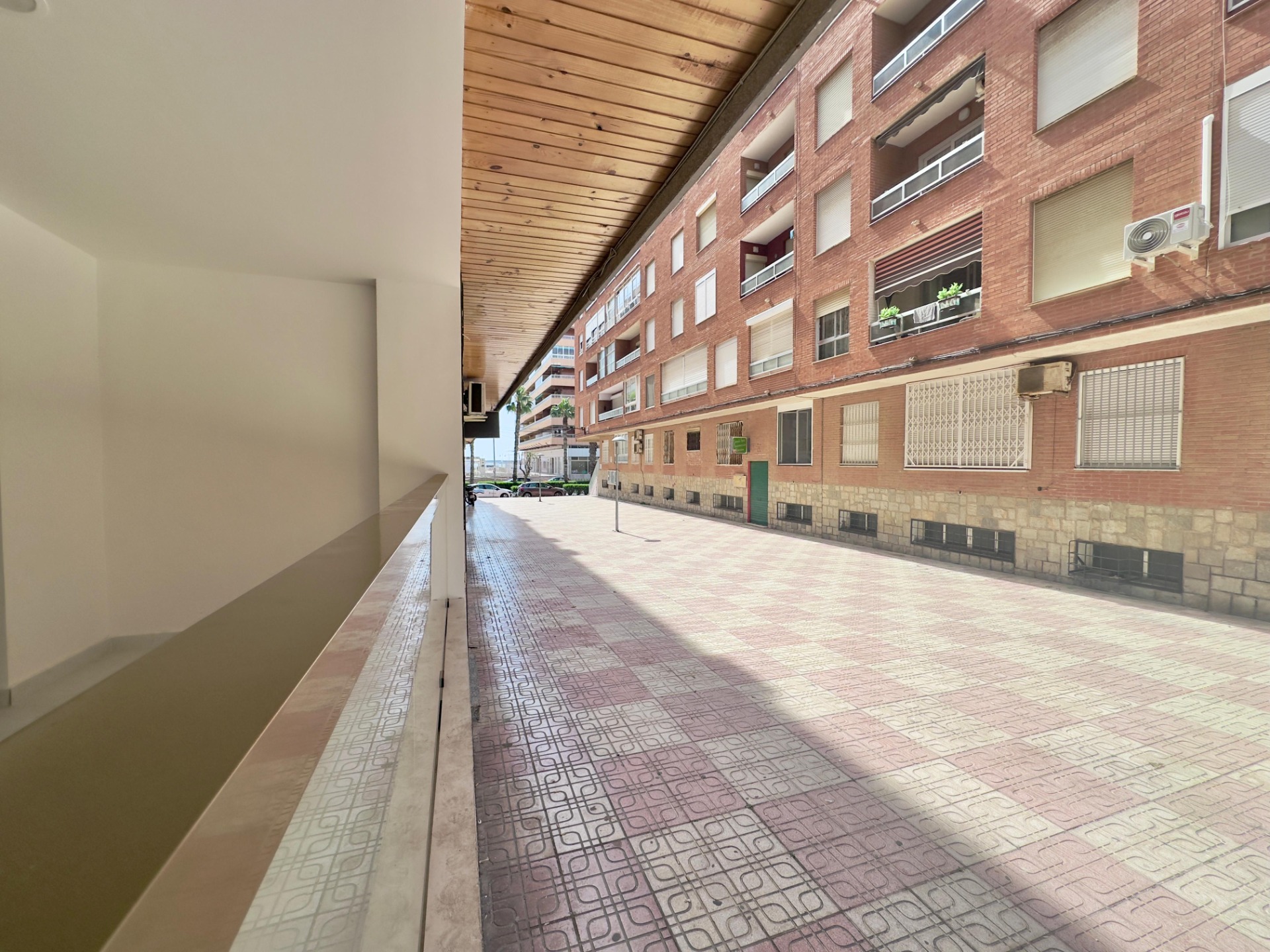 For sale - 3 Bedroom 2 Bathroom Apartment in Torrevieja - Acequion  - Alicante