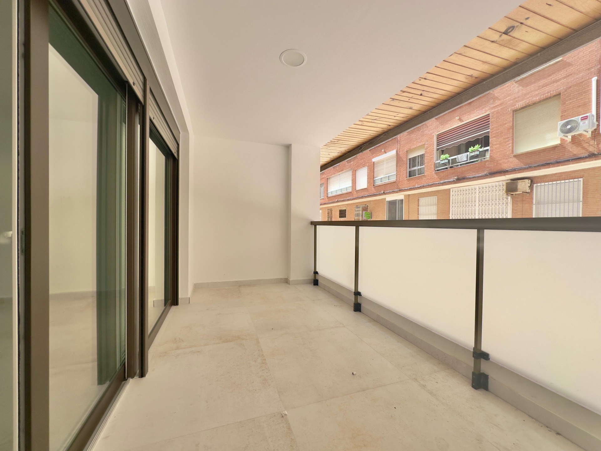 For sale - 3 Bedroom 2 Bathroom Apartment in Torrevieja - Acequion  - Alicante