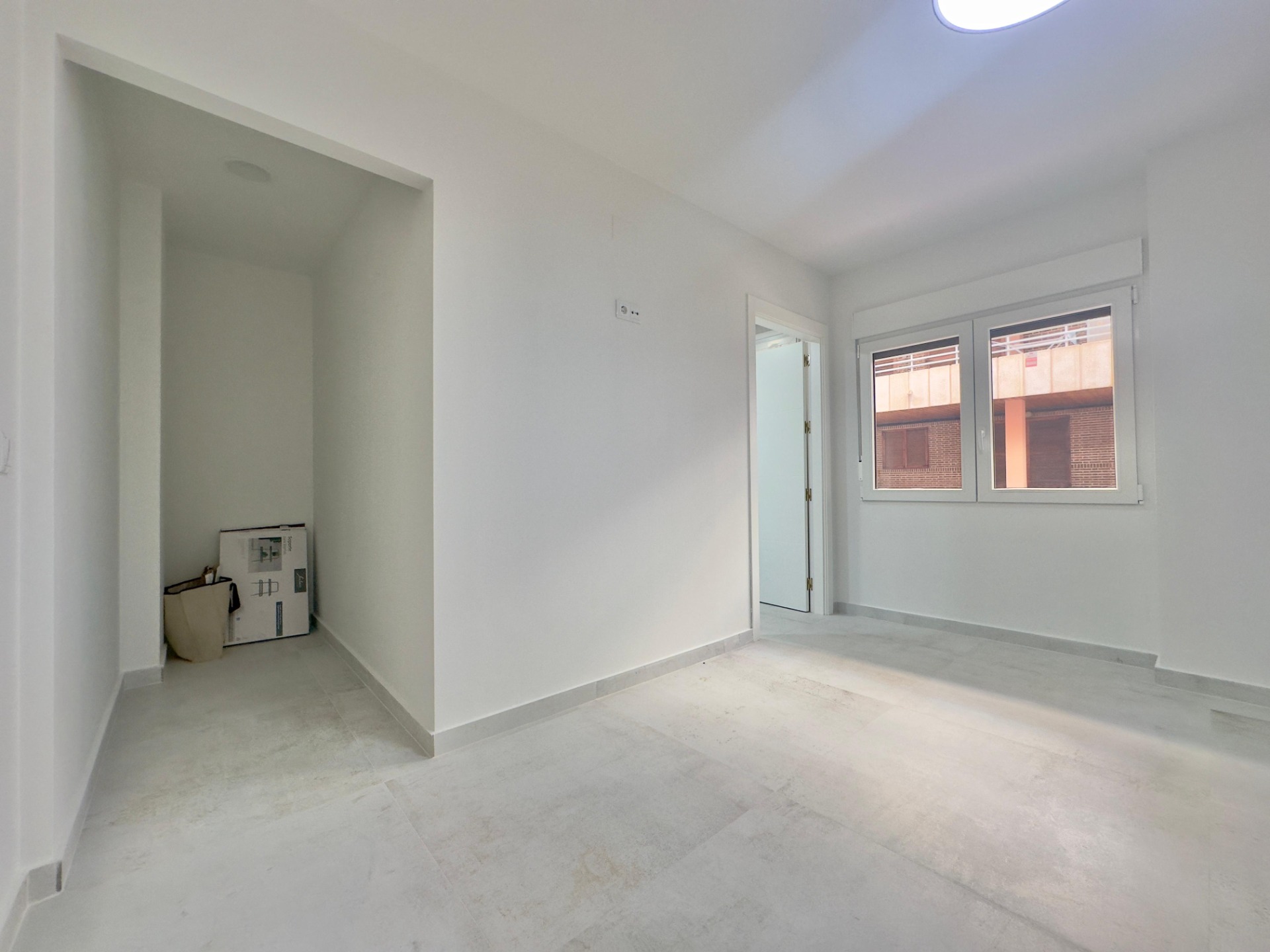 For sale - 3 Bedroom 2 Bathroom Apartment in Torrevieja - Acequion  - Alicante