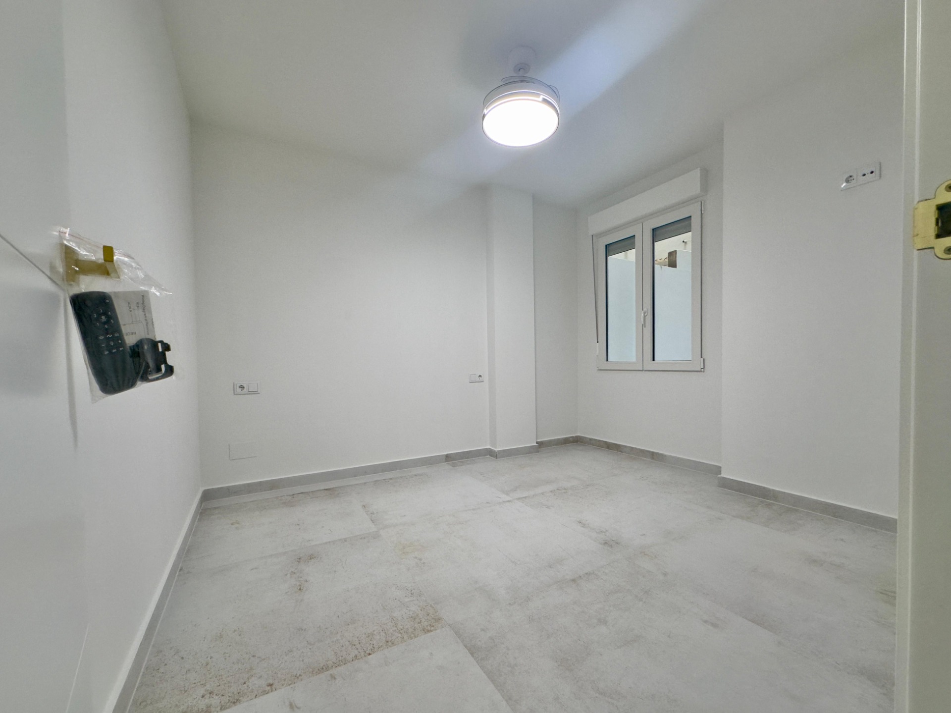 For sale - 3 Bedroom 2 Bathroom Apartment in Torrevieja - Acequion  - Alicante