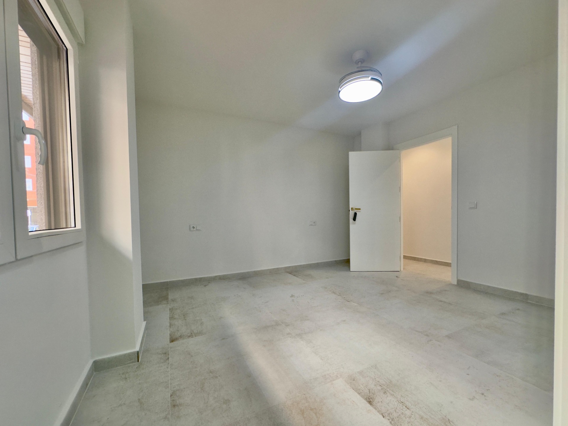 For sale - 3 Bedroom 2 Bathroom Apartment in Torrevieja - Acequion  - Alicante
