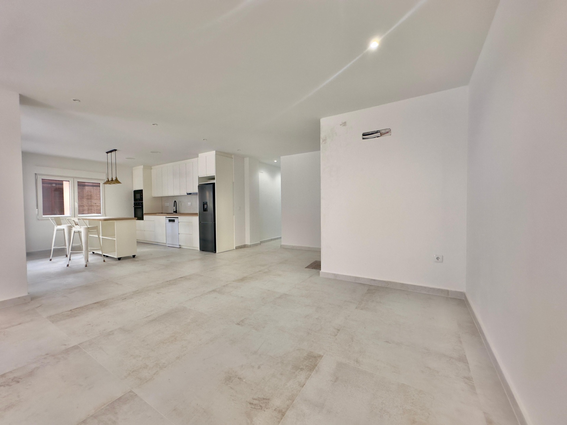 For sale - 3 Bedroom 2 Bathroom Apartment in Torrevieja - Acequion  - Alicante