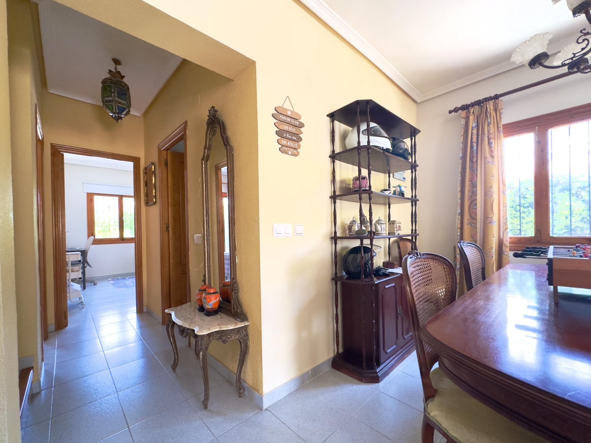 For sale - 3 Bedroom 2 Bathroom Villa in Orihuela Costa - La Zenia  - Alicante