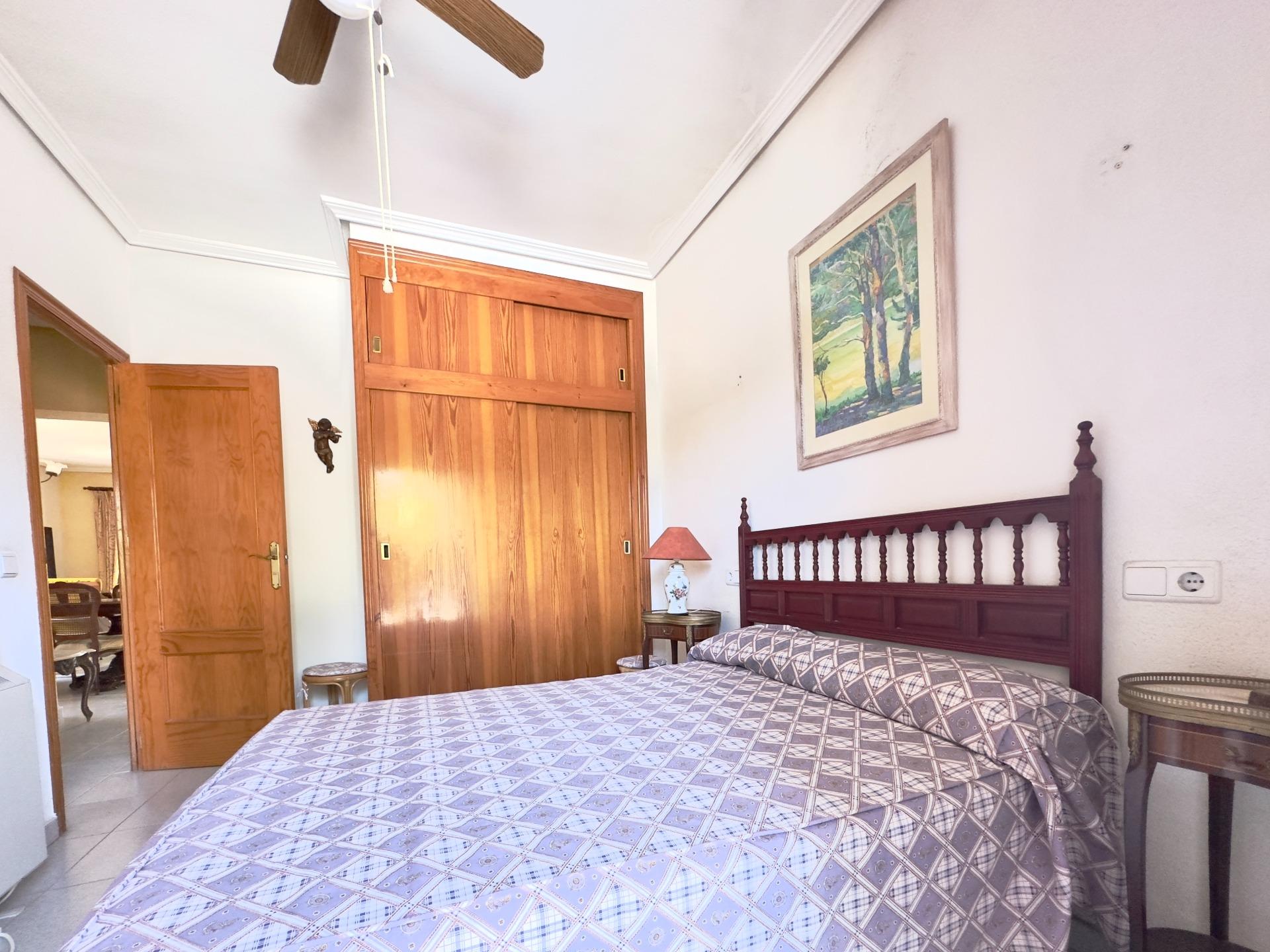 For sale - 3 Bedroom 2 Bathroom Villa in Orihuela Costa - La Zenia  - Alicante
