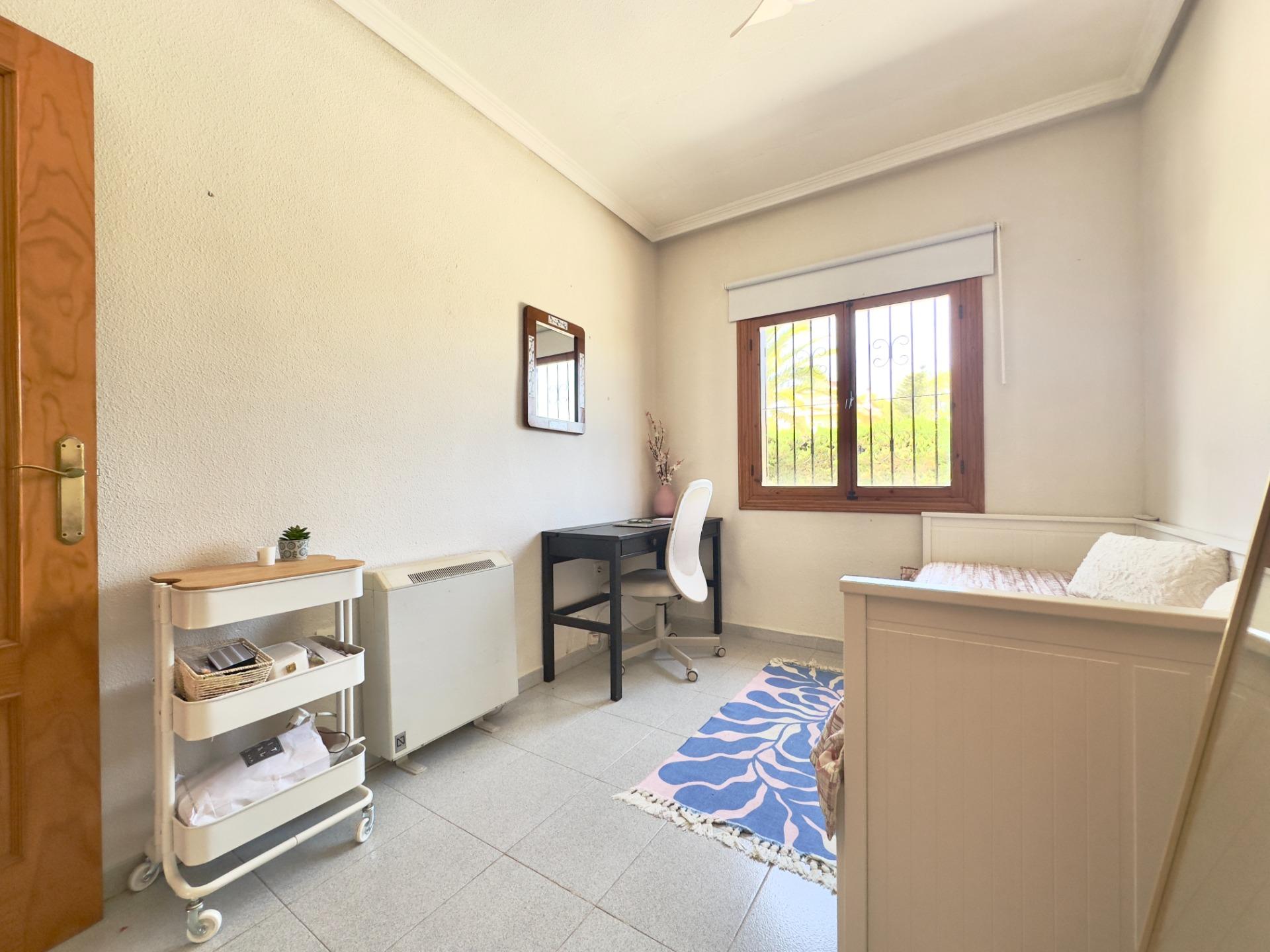 For sale - 3 Bedroom 2 Bathroom Villa in Orihuela Costa - La Zenia  - Alicante