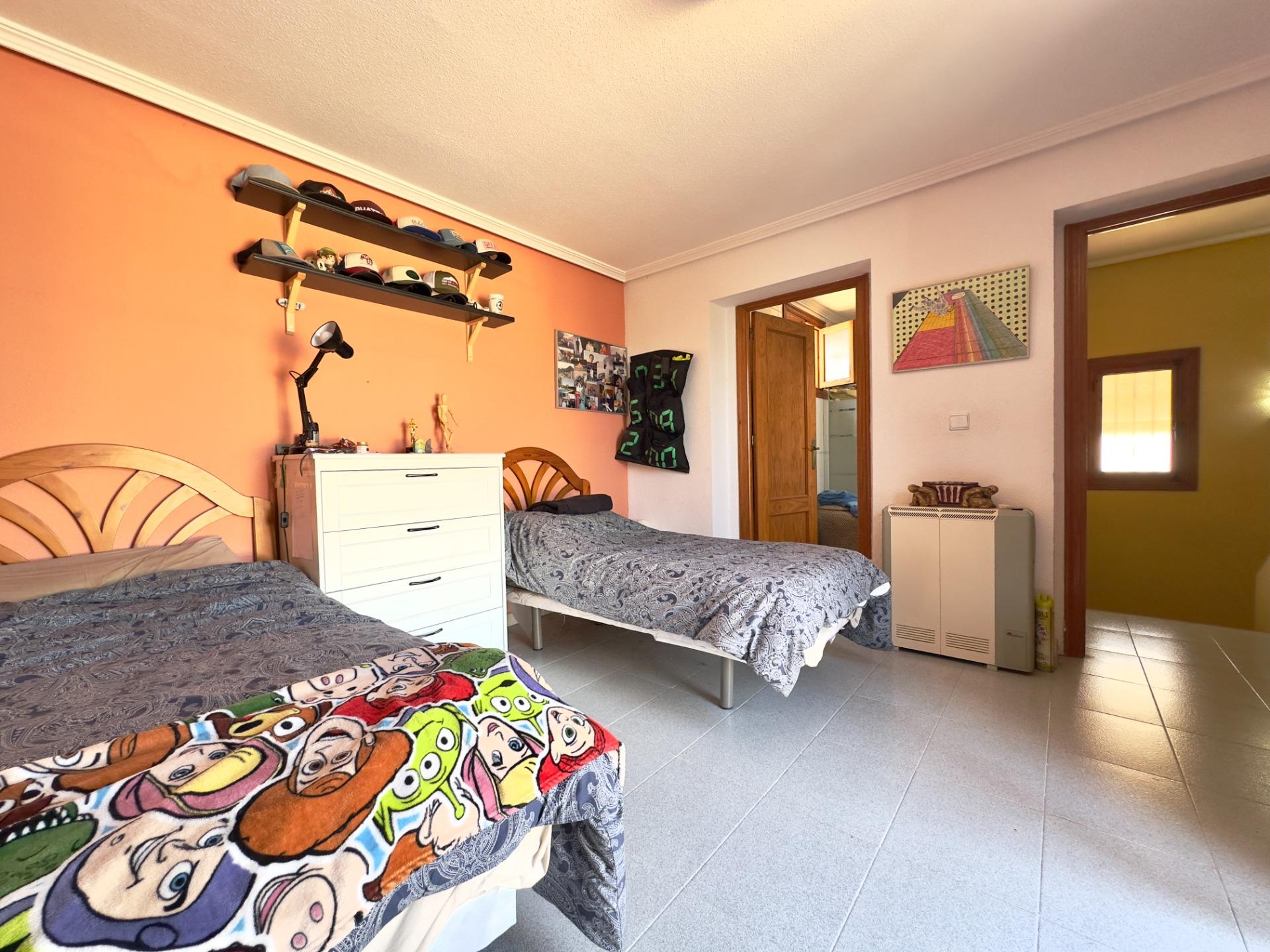 For sale - 3 Bedroom 2 Bathroom Villa in Orihuela Costa - La Zenia  - Alicante