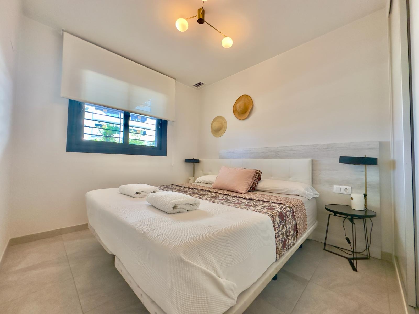 For sale - 2 Bedroom 1 Bathroom Apartment in Orihuela Costa - Las Filipinas  - Alicante
