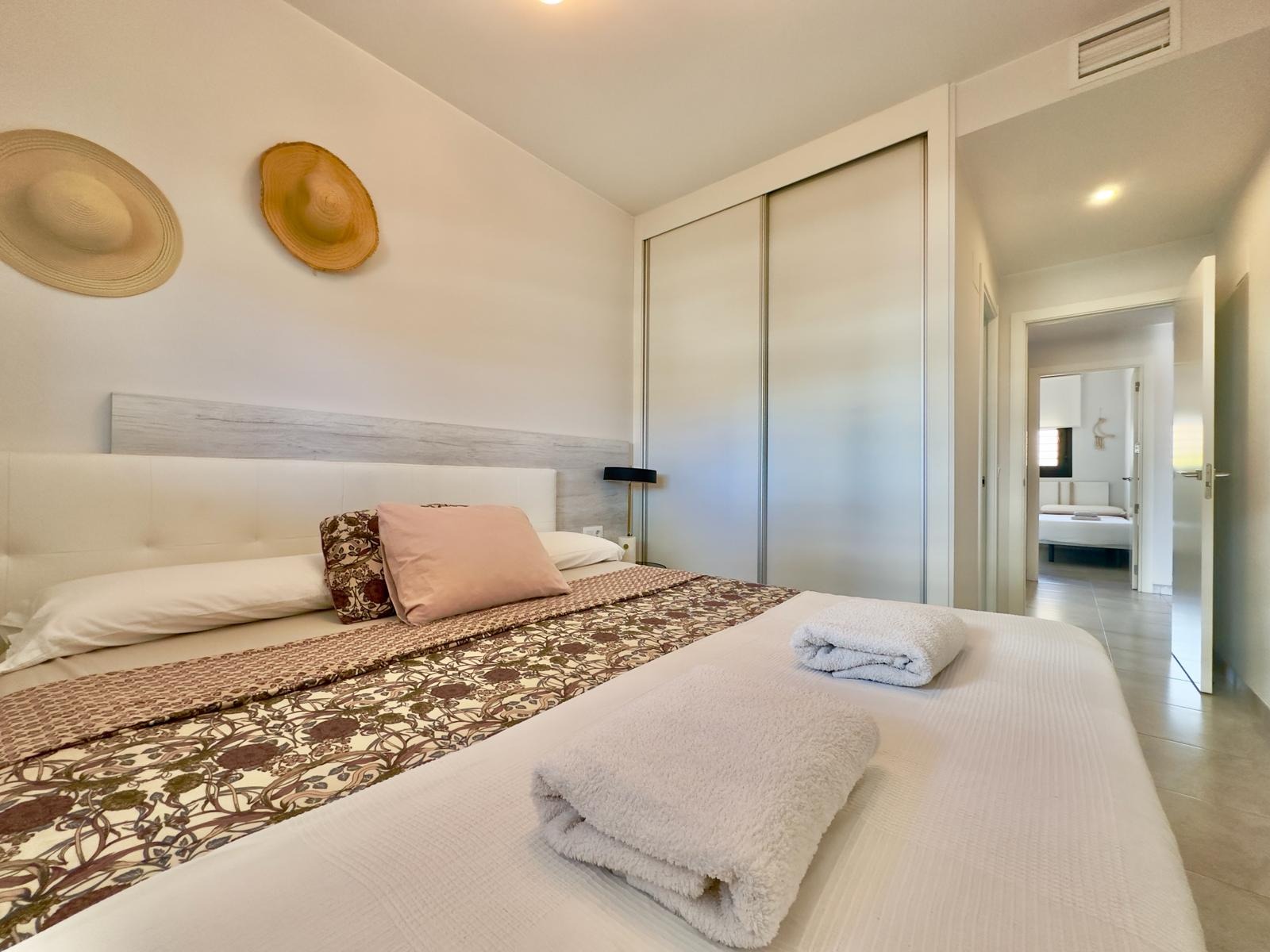 For sale - 2 Bedroom 1 Bathroom Apartment in Orihuela Costa - Las Filipinas  - Alicante