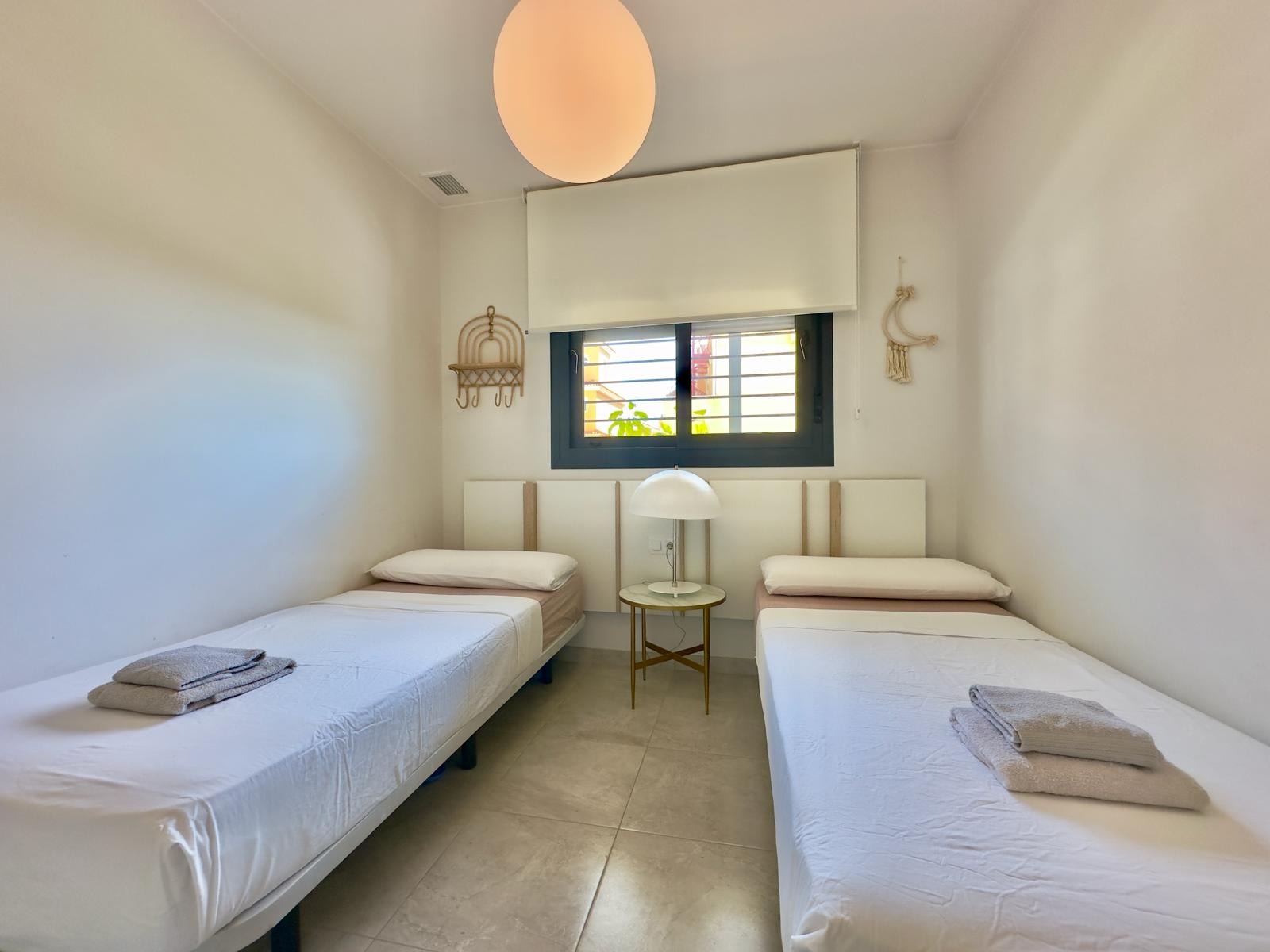 For sale - 2 Bedroom 1 Bathroom Apartment in Orihuela Costa - Las Filipinas  - Alicante