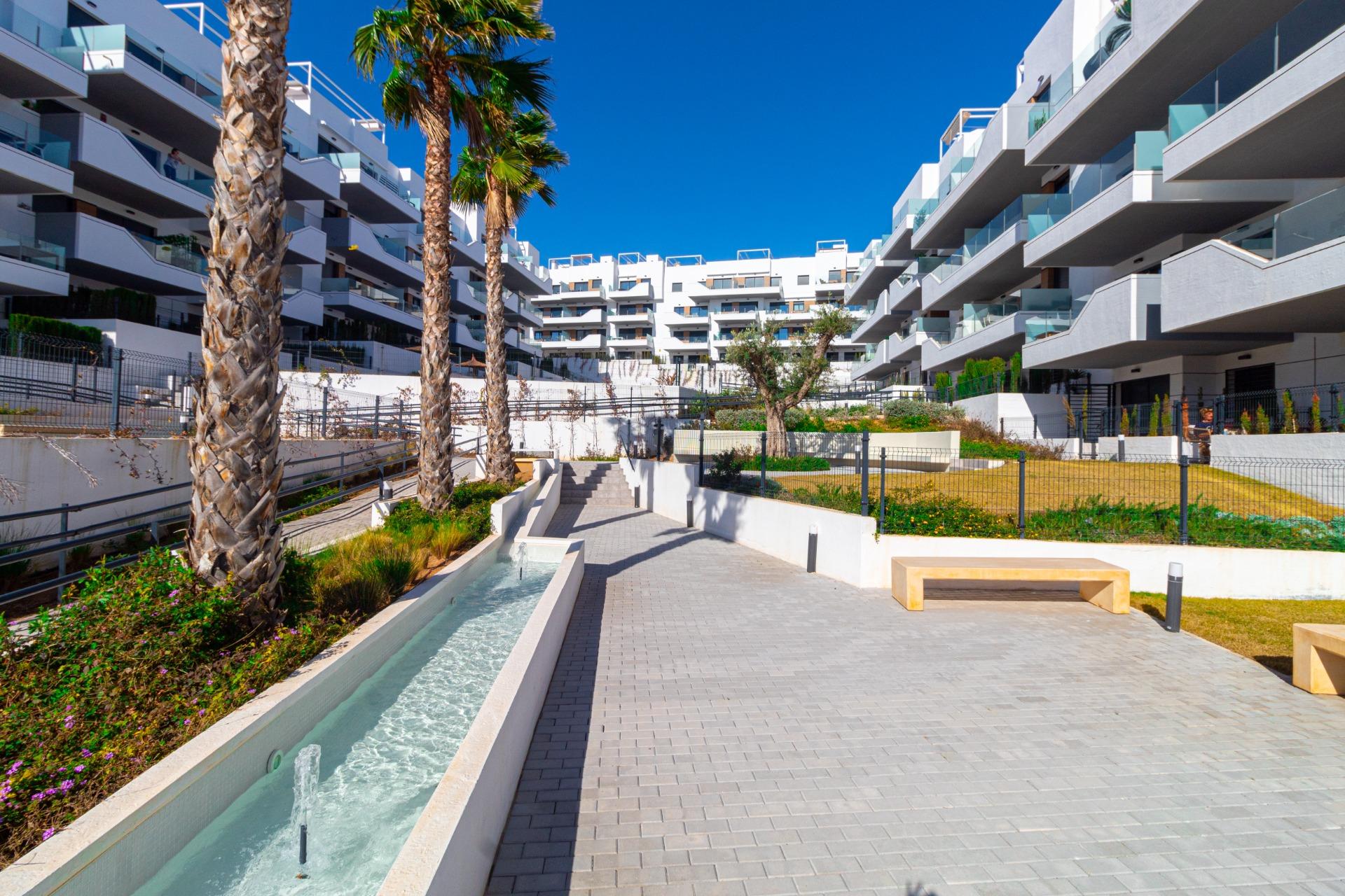 For sale - 2 Bedroom 1 Bathroom Apartment in Orihuela Costa - Las Filipinas  - Alicante