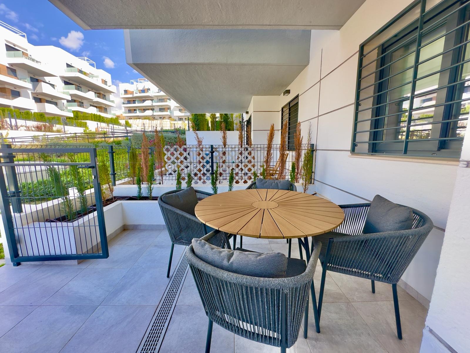 For sale - 2 Bedroom 1 Bathroom Apartment in Orihuela Costa - Las Filipinas  - Alicante