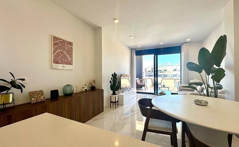 2 Bedroom 2 Bathroom Apartment in Orihuela Costa