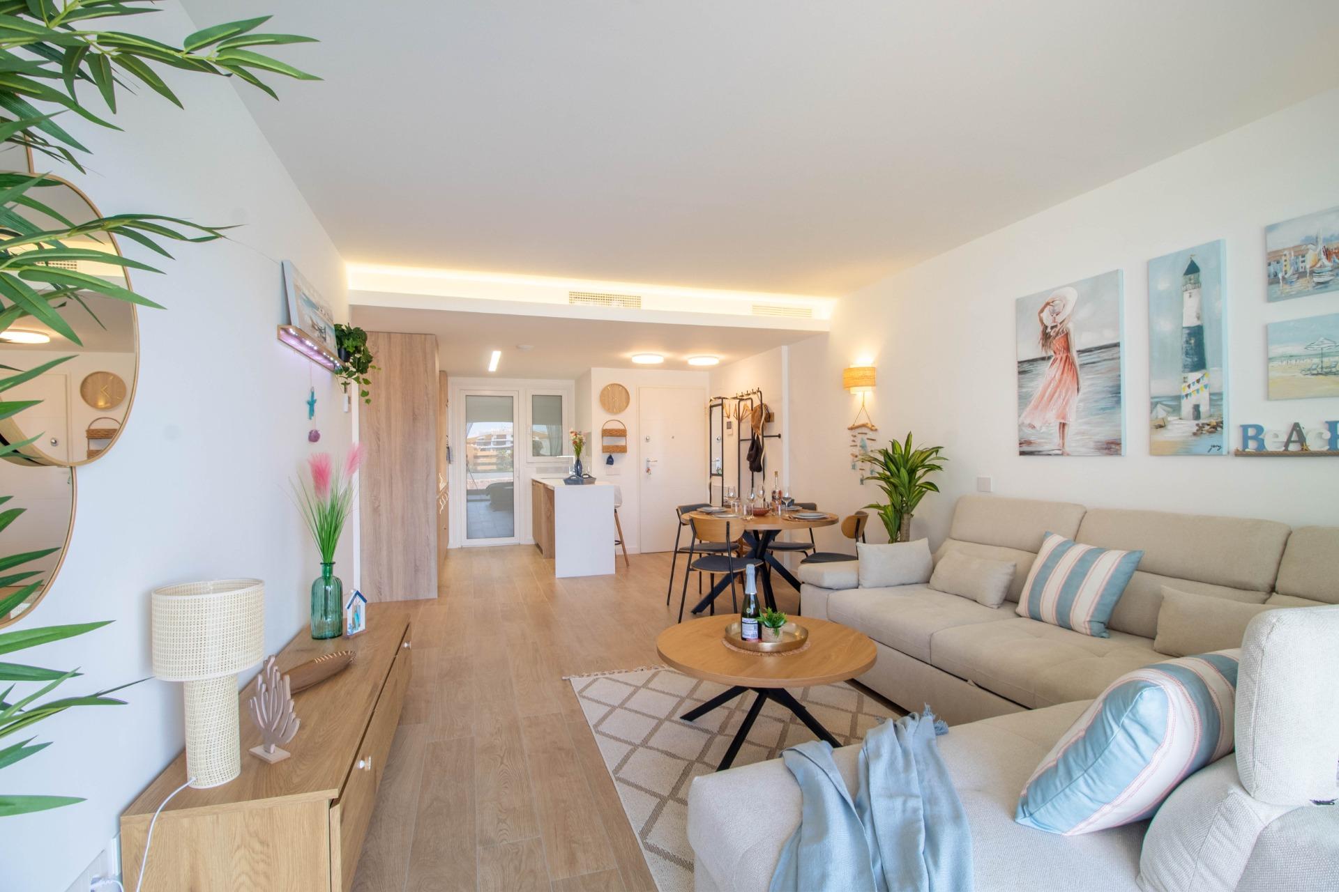 For sale - 2 Bedroom 2 Bathroom Apartment in Torrevieja - Punta Prima  - Alicante