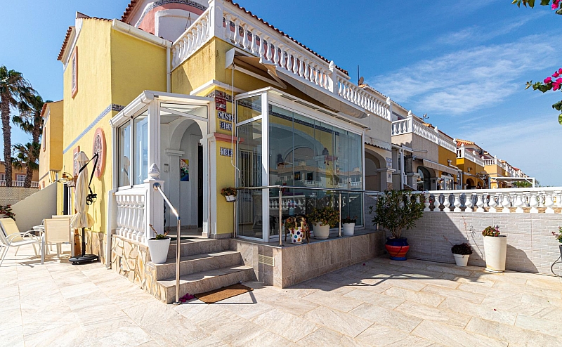 2 Bedroom 2 Bathroom Terraced house in Orihuela Costa
