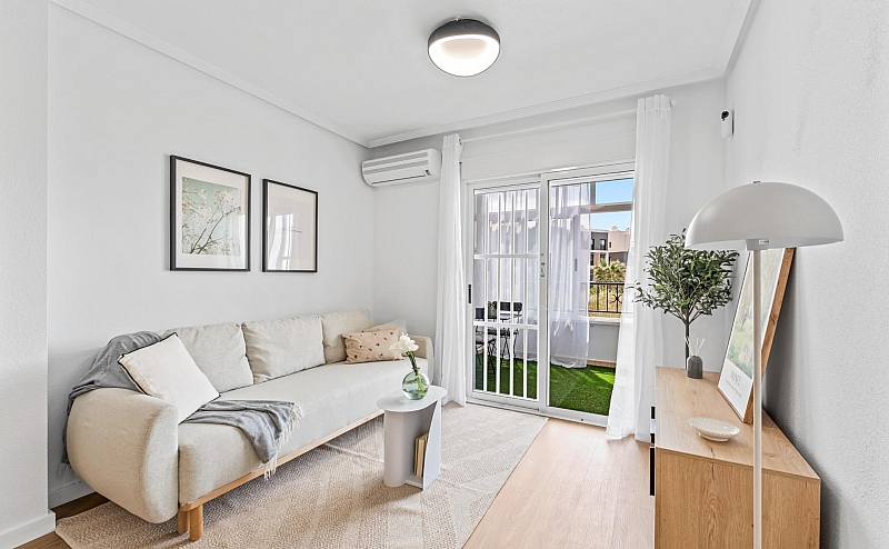 2 Bedroom 1 Bathroom Apartment in Orihuela Costa