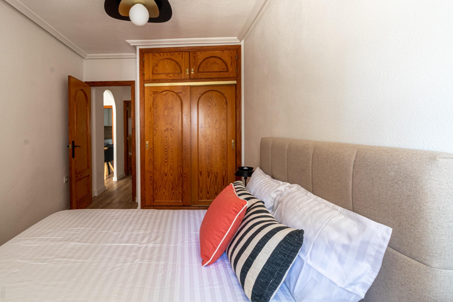 For sale - 2 Bedroom 1 Bathroom Apartment in Torrevieja - La Mata pueblo  - Alicante