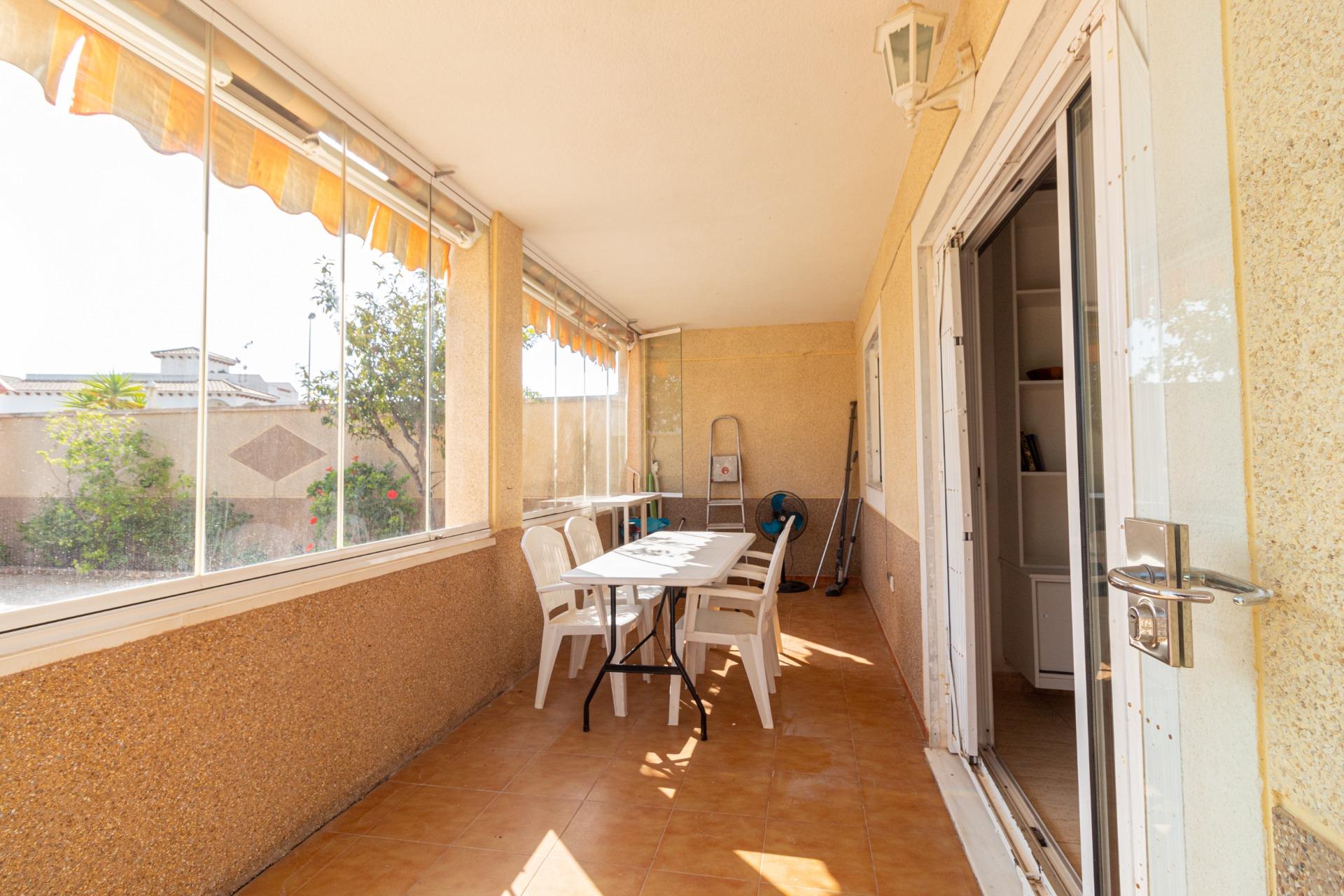 For sale - 3 Bedroom 2 Bathroom Bungalow in Orihuela Costa - Punta Prima  - Alicante