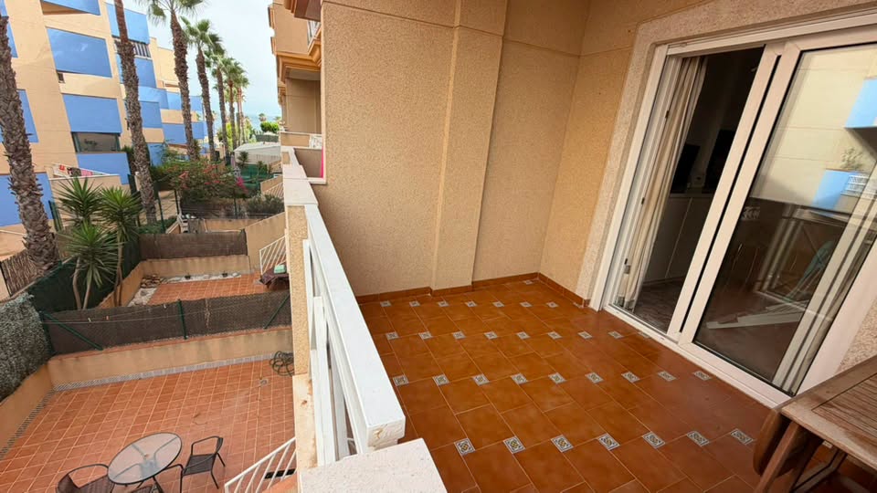 For sale - BEACH FRONT 2 BED 2 BATH APARTMENT CABO ROIG -  - Alicante