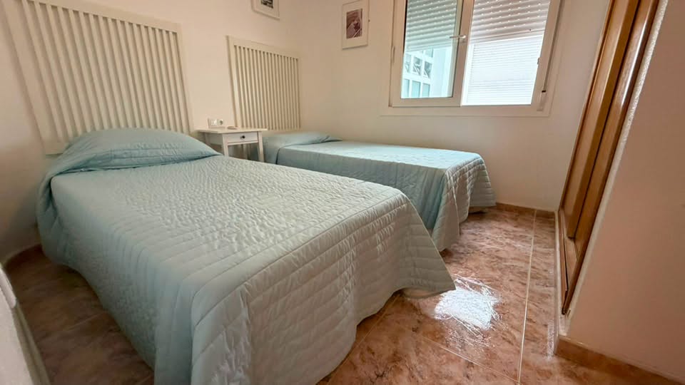 For sale - BEACH FRONT 2 BED 2 BATH APARTMENT CABO ROIG -  - Alicante