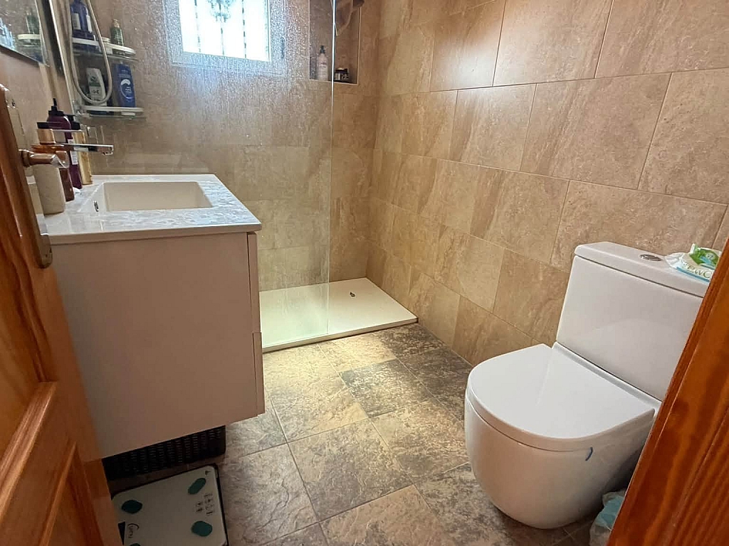For sale - STYLISH 2BED 2BATH QUAD VILLA ENTRE NARANJOS -  - Alicante