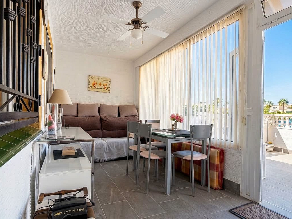 For sale - 2 BED 1 BATH GROUND FLOOR APARTMENT ENTRE NARANJOS -  - Alicante