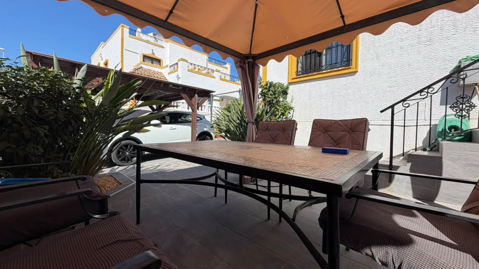 For sale - STUNNING 3 BED 2 BATH QUAD ENTRE NARANJOS -  - Alicante
