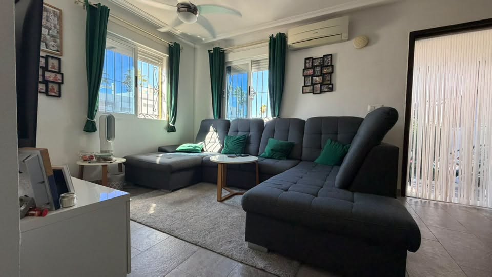 For sale - STUNNING 3 BED 2 BATH QUAD ENTRE NARANJOS -  - Alicante