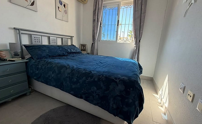 STUNNING 3 BED 2 BATH QUAD ENTRE NARANJOS