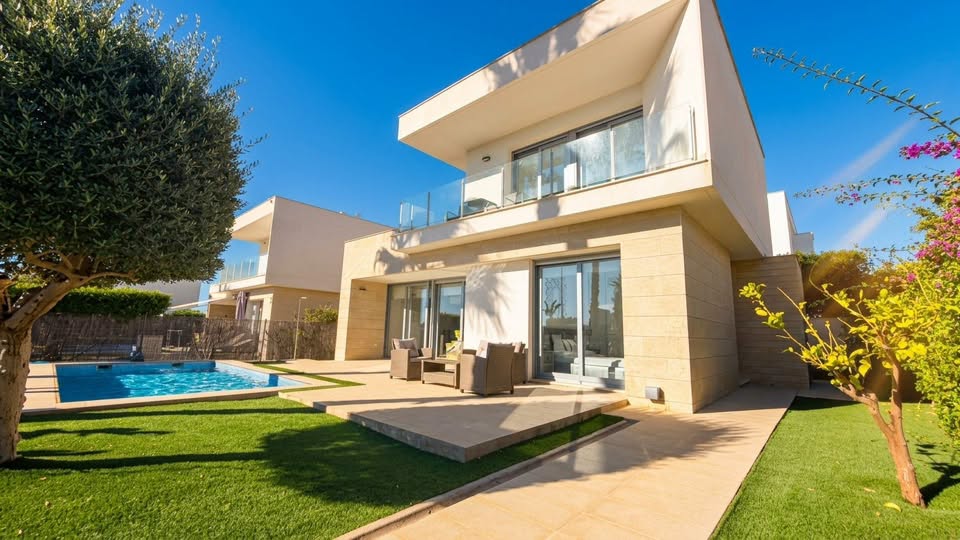 For sale - LUXURY 3BED 2 BATH VILLA VISTABELLA -  - Alicante