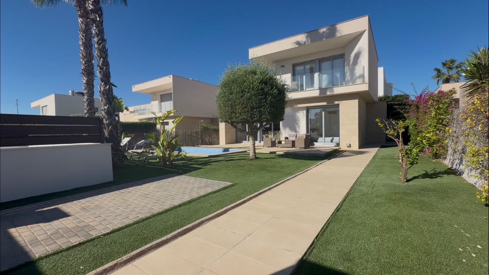 For sale - LUXURY 3BED 2 BATH VILLA VISTABELLA -  - Alicante