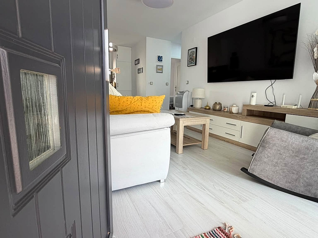For sale - STUNNING 2BED 1BATH TOP FLOOR APARTMENT ENTRE NARANJOS - Entre Naranjos Vistabella Golf Jacrailla - Alicante