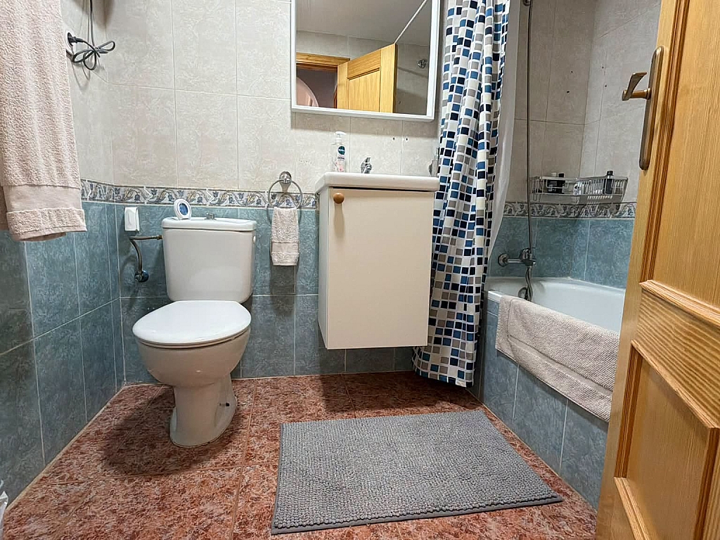 For sale - 2 BED 1 BATH GROUND FLOOR APARTMENT ENTRE NARANJOS -  - Alicante