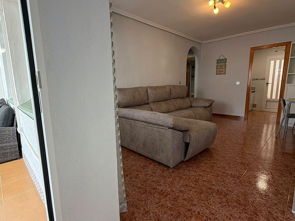 For sale - 2 BED 1 BATH GROUND FLOOR APARTMENT ENTRE NARANJOS -  - Alicante