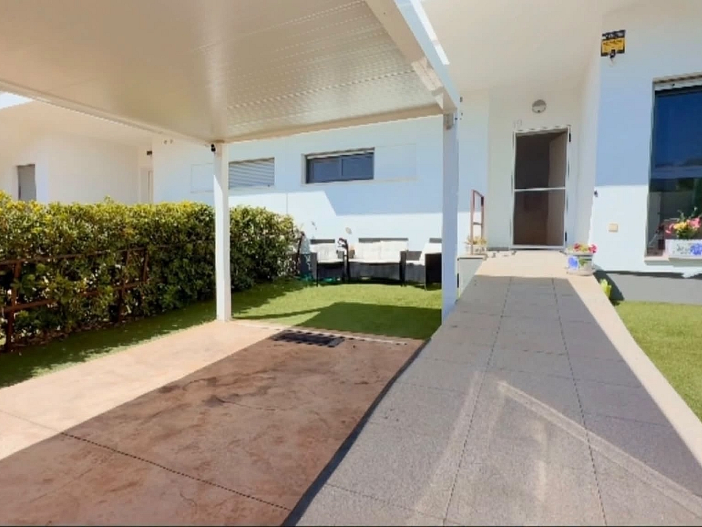 For sale - LUXURY 2 BED 2 BATH APARTMENT VISTABELLA -  - Alicante