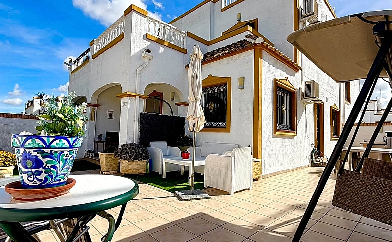 QUAD VILLA 3BED 2BATH ENTRE NARANJOS